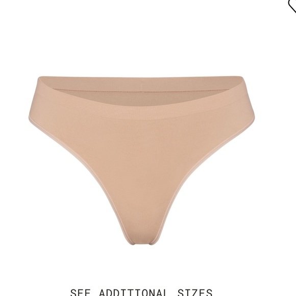 SOFT SMOOTHING SEAMLESS THONGS SIZE XS - Picture 4 of 4